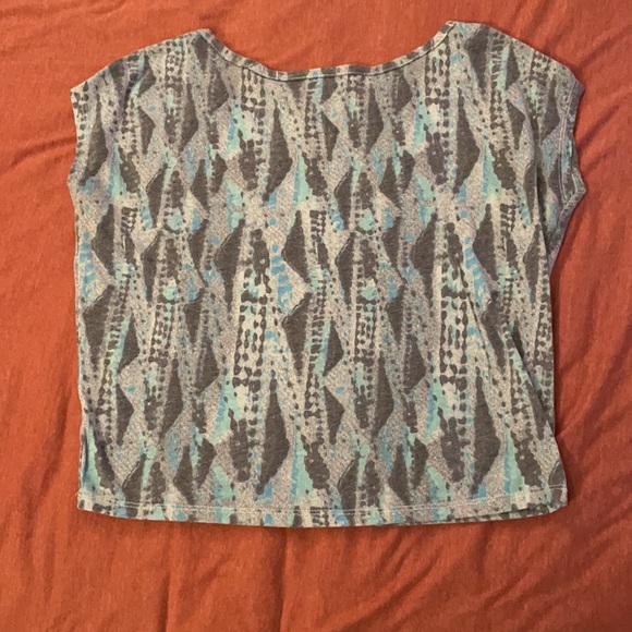 Top - Picture 2 of 2